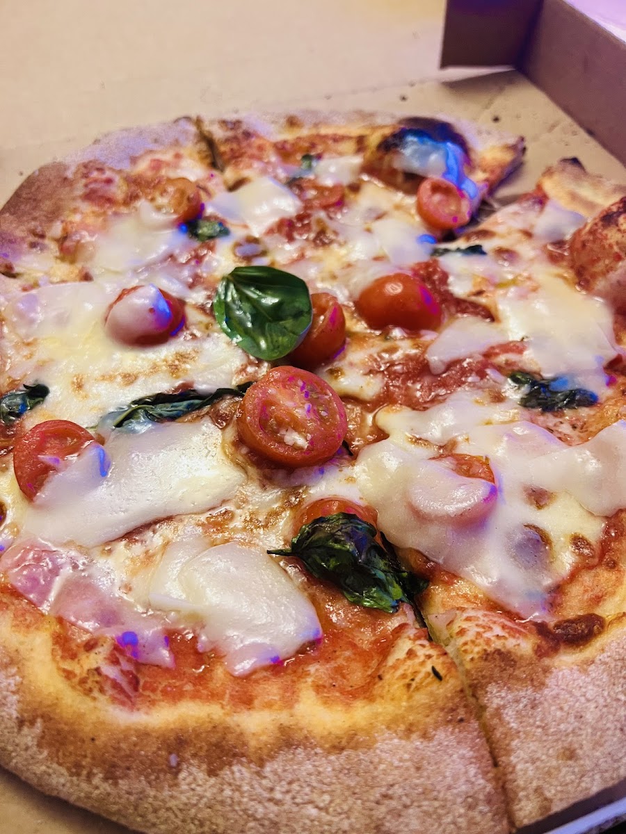 Pizza 72 Photo 10