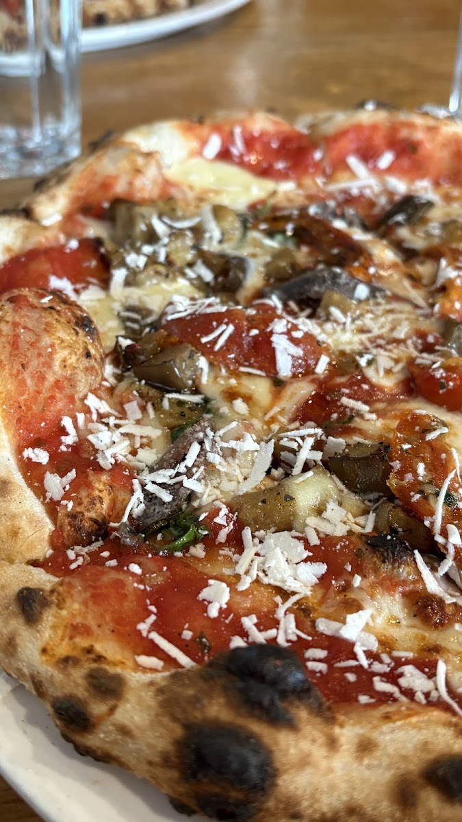 Pizza 72 Photo 4